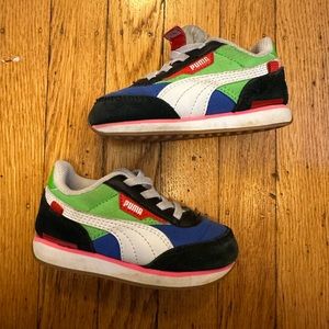 Kids unisex puma future rider sneaker blue green pink size 7C toddler child